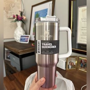 Stanley 40oz Quencher Cup in Champagne Ombre